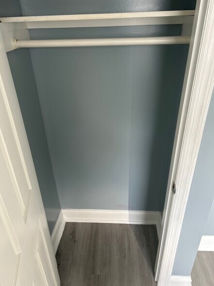 Building Photo - 6023 Summer St