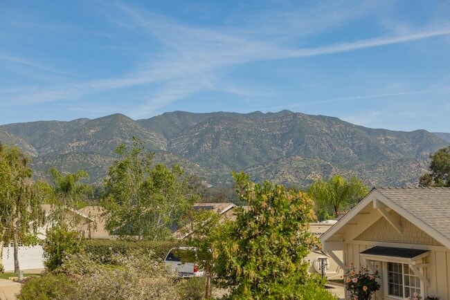 Building Photo - 425 Stuart Ct