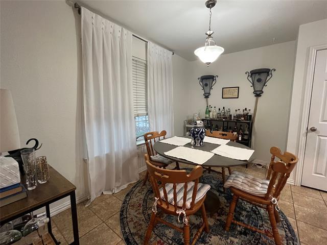 Building Photo - 3571 Cromart Ct S