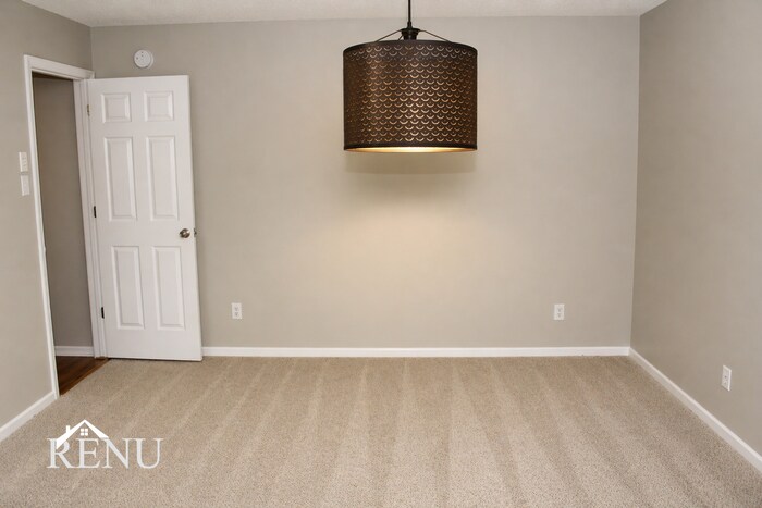 Building Photo - 6641 W Jamestown Dr