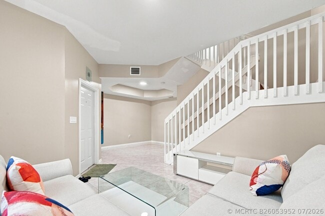 Building Photo - 732 SW 106th Ave