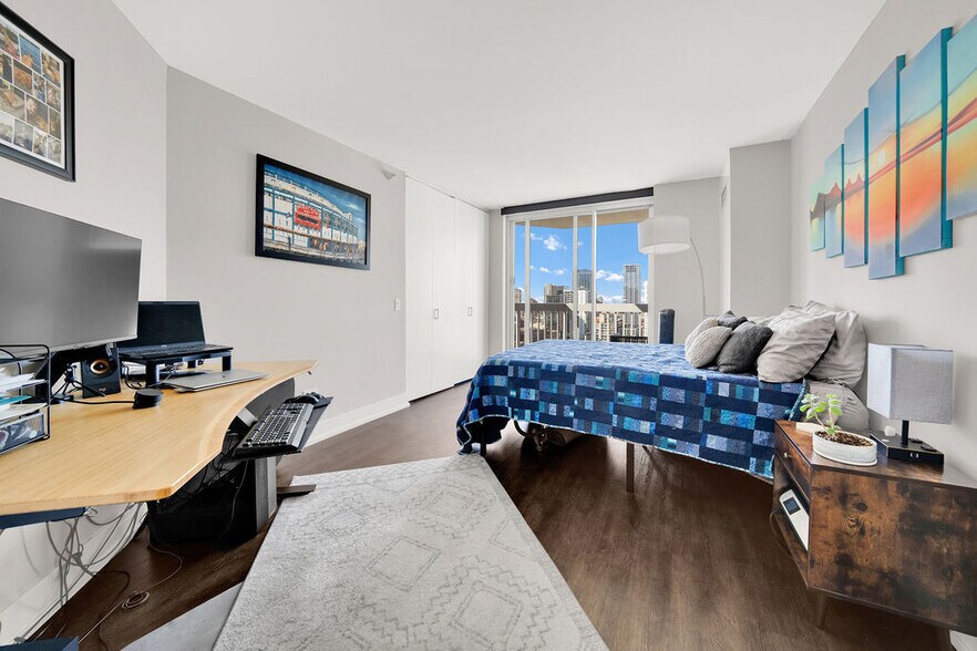 Building Photo - 545 N Dearborn St