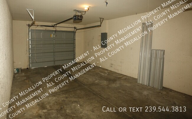 Building Photo - 4754 Leonard Blvd S