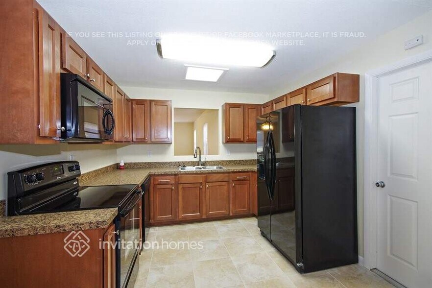 Building Photo - 760 Jena Dr