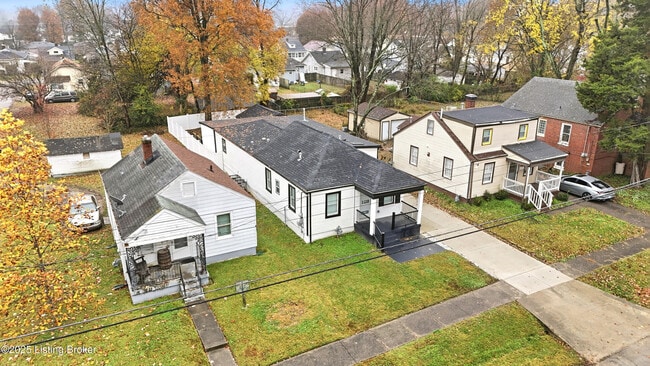 Building Photo - 702 Gheens Ave