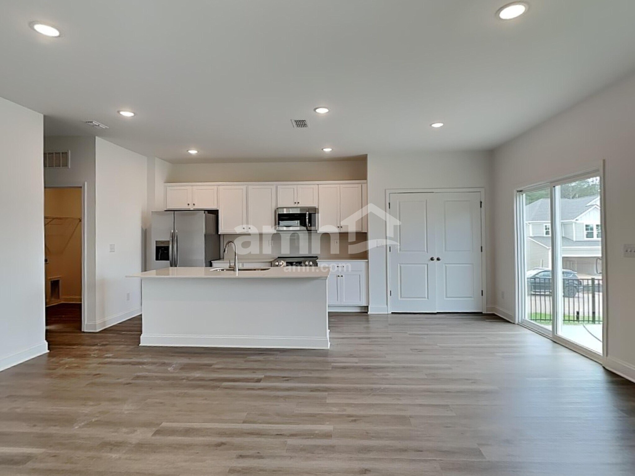 Building Photo - 1020 Bevington Dr