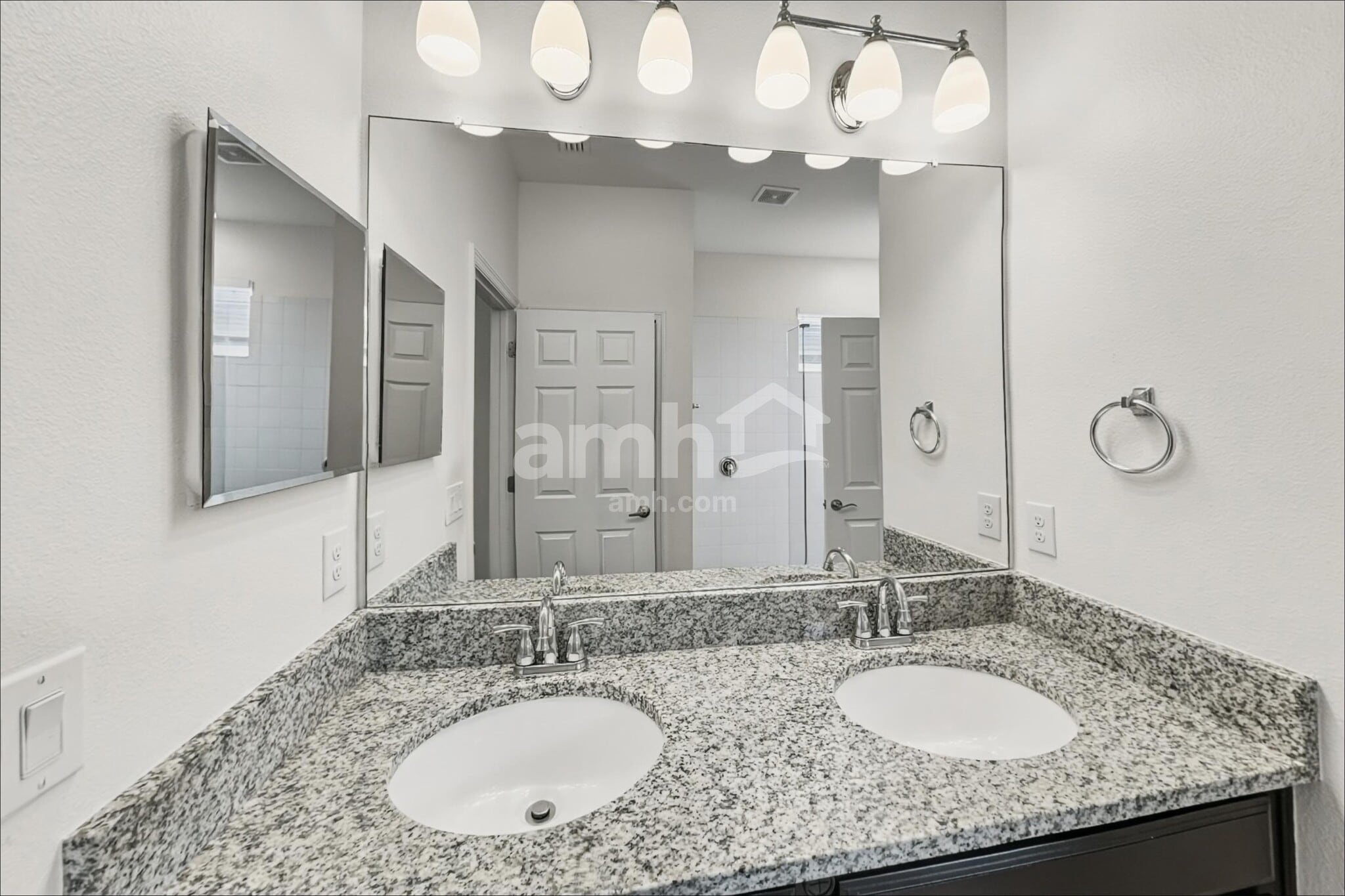 Building Photo - 8630 Firefly Pl