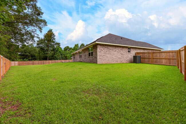 Building Photo - 15740 Racheal Drive