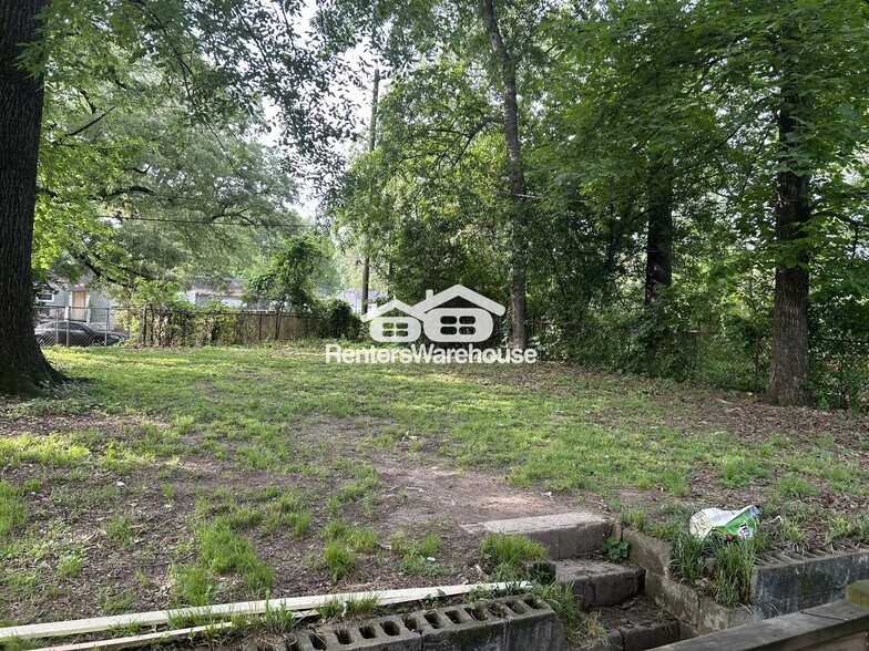 Building Photo - 629 Seminole Cir