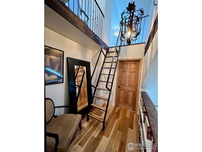 Building Photo - Chic Renovated Three Level Condo in Walnut Grove, Whittier neighborhood