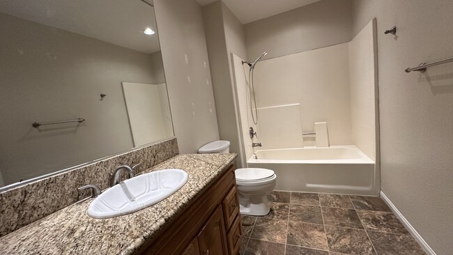 Building Photo - 9731 El Paseo Dr