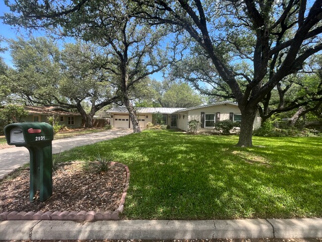 Building Photo - 2931 Chisolm Trail
