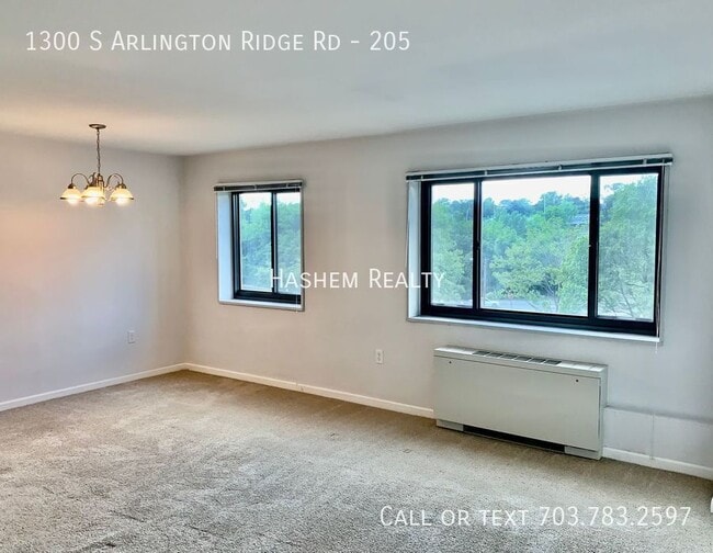 Building Photo - 1300 S Arlington Ridge Rd