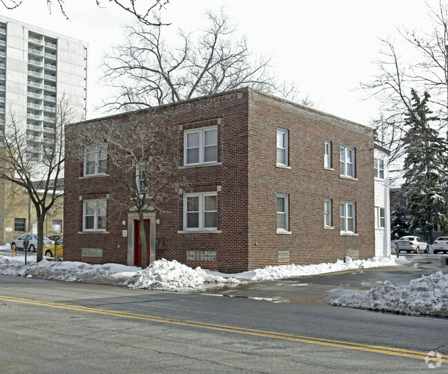 Primary Photo - 413-415 W 4th St