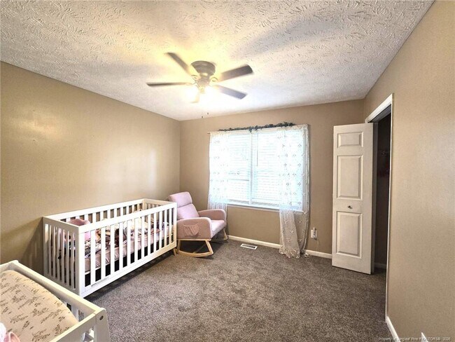 Building Photo - 6873 Brasswood Dr