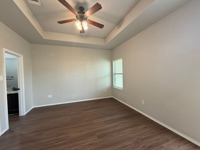 Building Photo - 1129 Stanley Wy