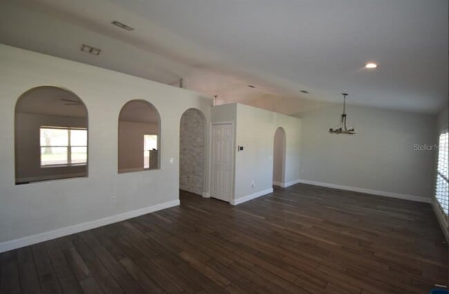 Building Photo - 241 Pine Shadow Ln