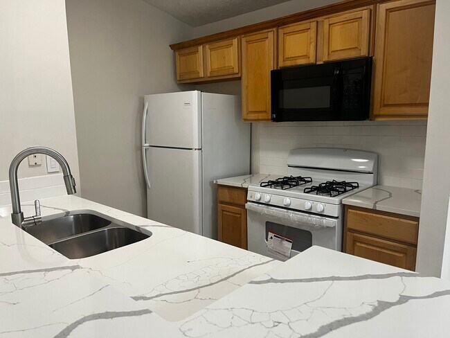 Kitchen - 3457 Highland Pine Way