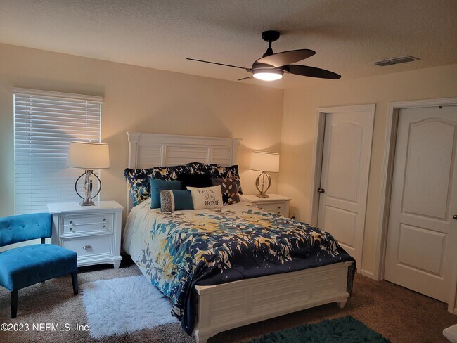 Building Photo - 7940 Meadow Walk Ln
