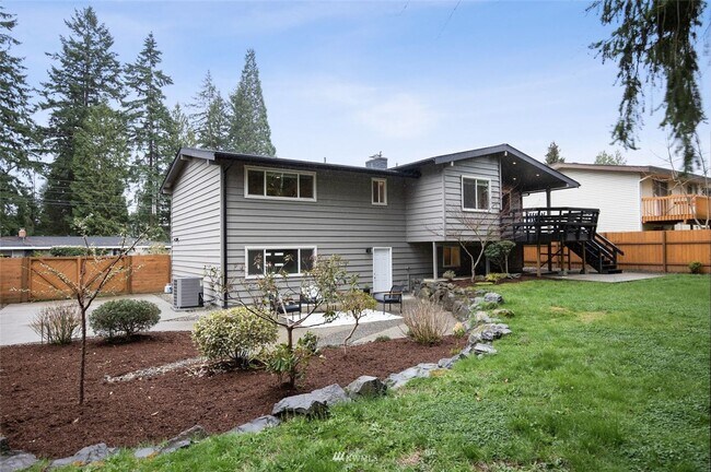 Building Photo - CLICK "REQUEST A TOUR" NOW!