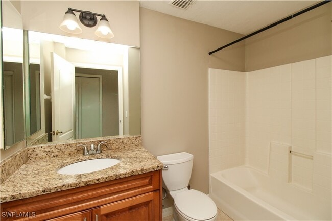 Building Photo - 354 Dover Pl