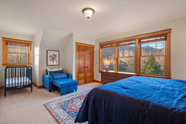 Building Photo - 20 Yellow Birch Cir