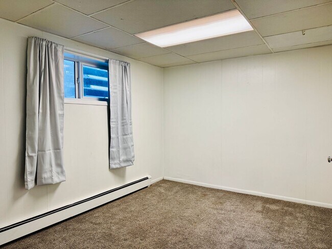 Building Photo - Cute 1 bed, 1 bath apartment in town for rent! No Pets/No Smoking