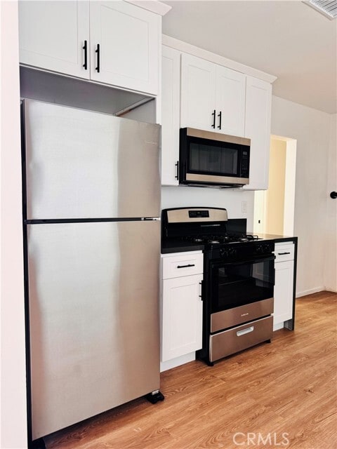 Building Photo - 26814 Mansfield St