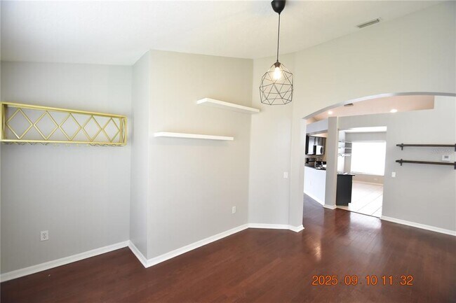 Building Photo - 12913 Lake Vista Dr