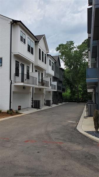 Building Photo - 117 Chestnut Cir
