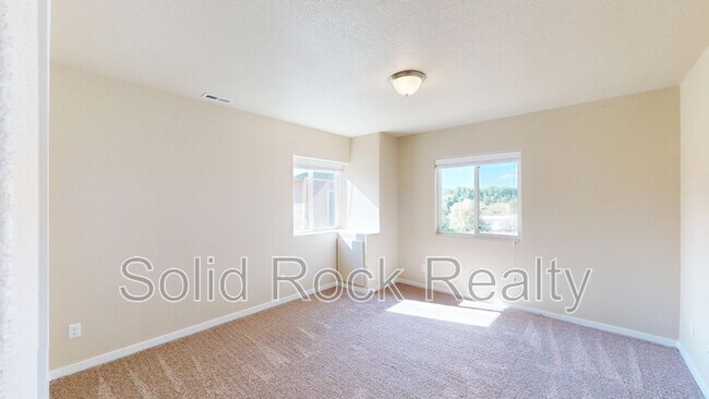 Building Photo - 1097 Antrim Loop