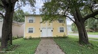 Building Photo - 727 E Court Ave