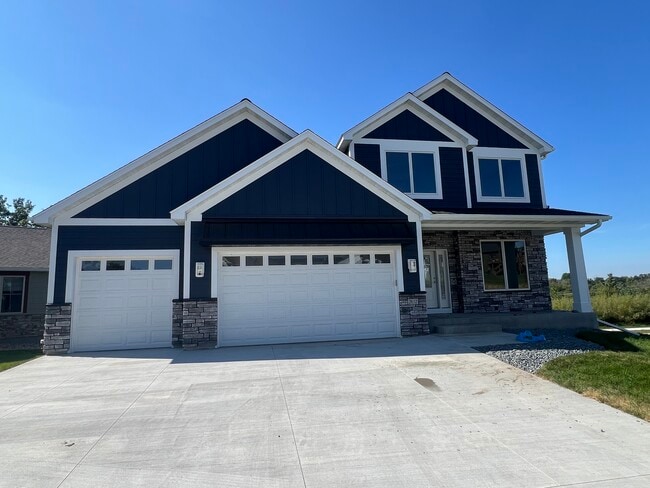 Building Photo - 2652 Century Pine Ln NE