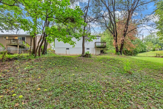 Building Photo - 263 Connolly Dr