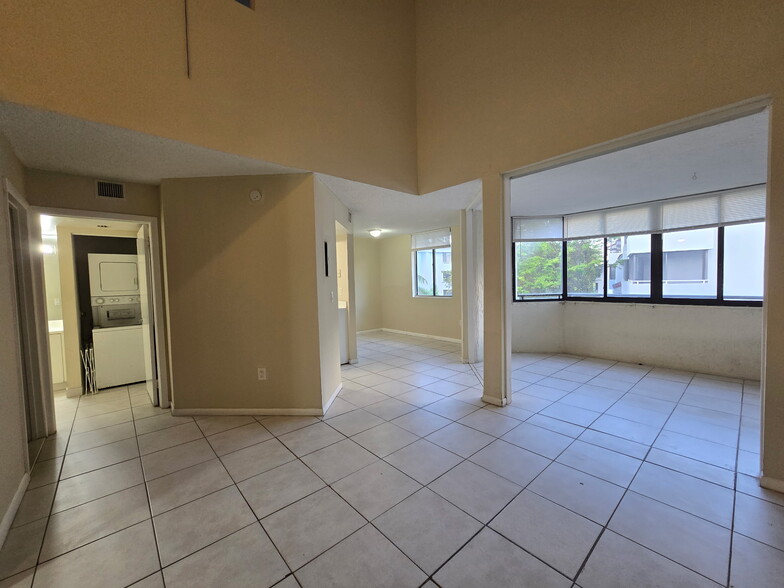 Building Photo - 8255 SW 152nd Ave