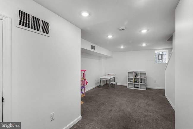 Building Photo - 7734 Temple Rd