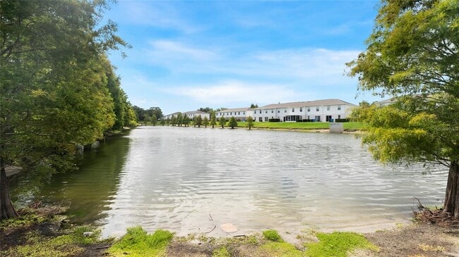 Building Photo - 9815 Ashburn Lake Dr