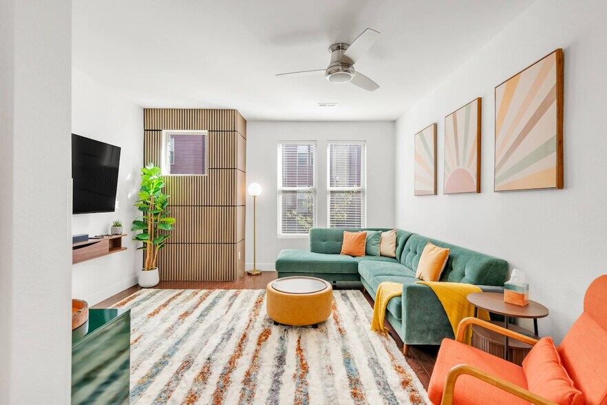 Building Photo - 1282 W 11th Ave