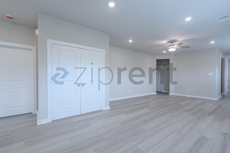 Building Photo - 13323 Prado Rdg Ln