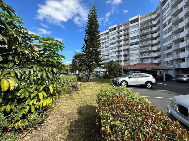 Primary Photo - 1300 NE Miami Gardens Dr