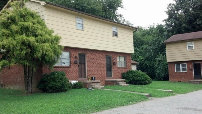 Building Photo - 501 W Ward Ave