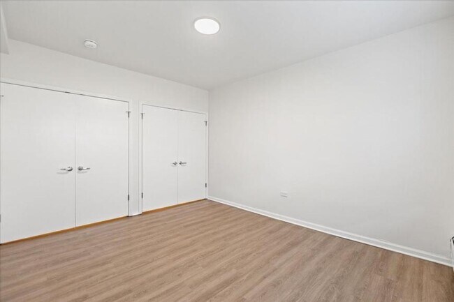 Building Photo - 1 bedroom in Chicago IL 60640