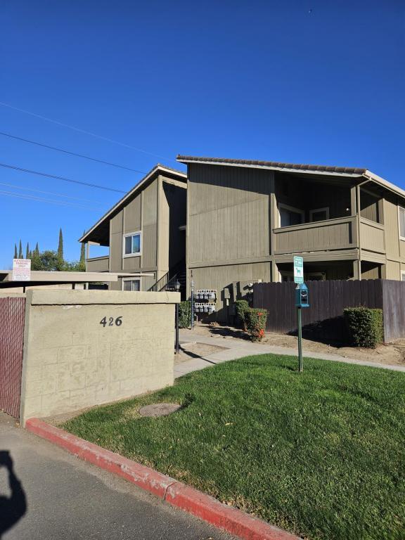 Building Photo - 426 Cherry Ln