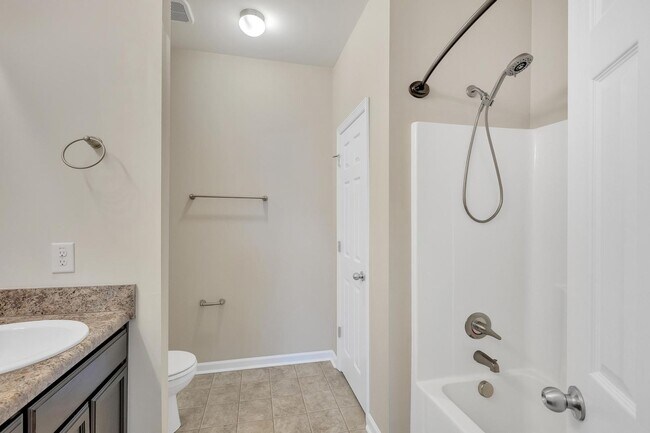 Building Photo - Carolina Forest Townhome- Available Now!