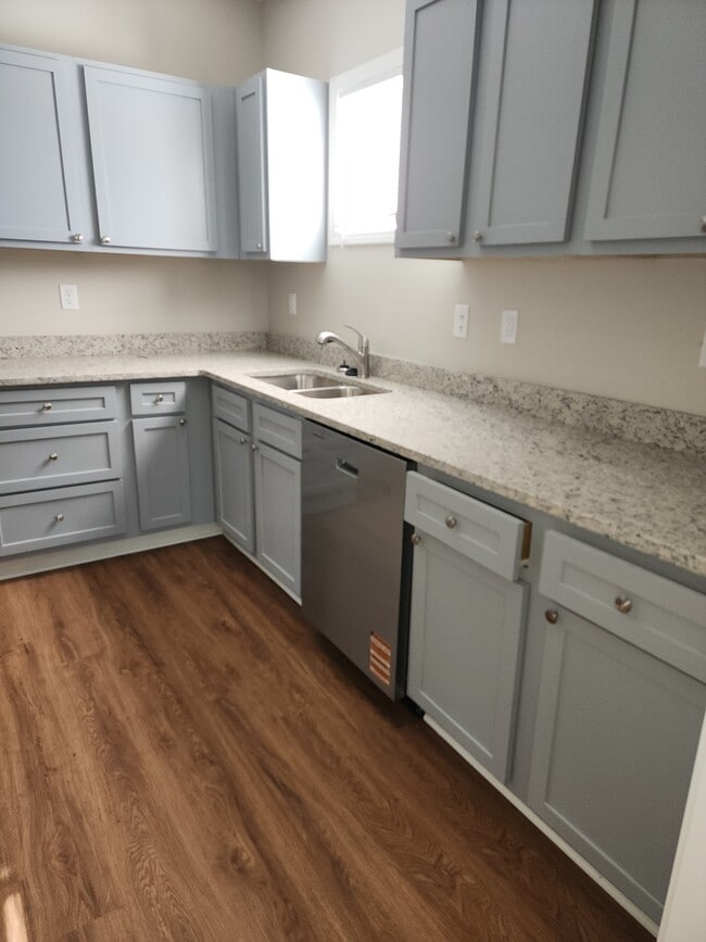 Building Photo - 7030 US-51