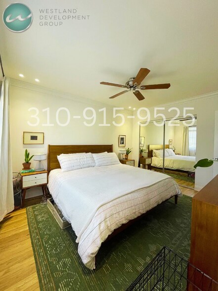 Building Photo - 3178 S Barrington Ave