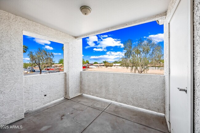 Building Photo - 3065 N 67th Ave