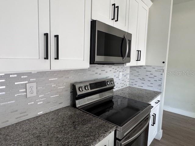 Building Photo - 2061 19th Ave SW