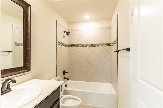 Building Photo - 6814 Topaz Dr