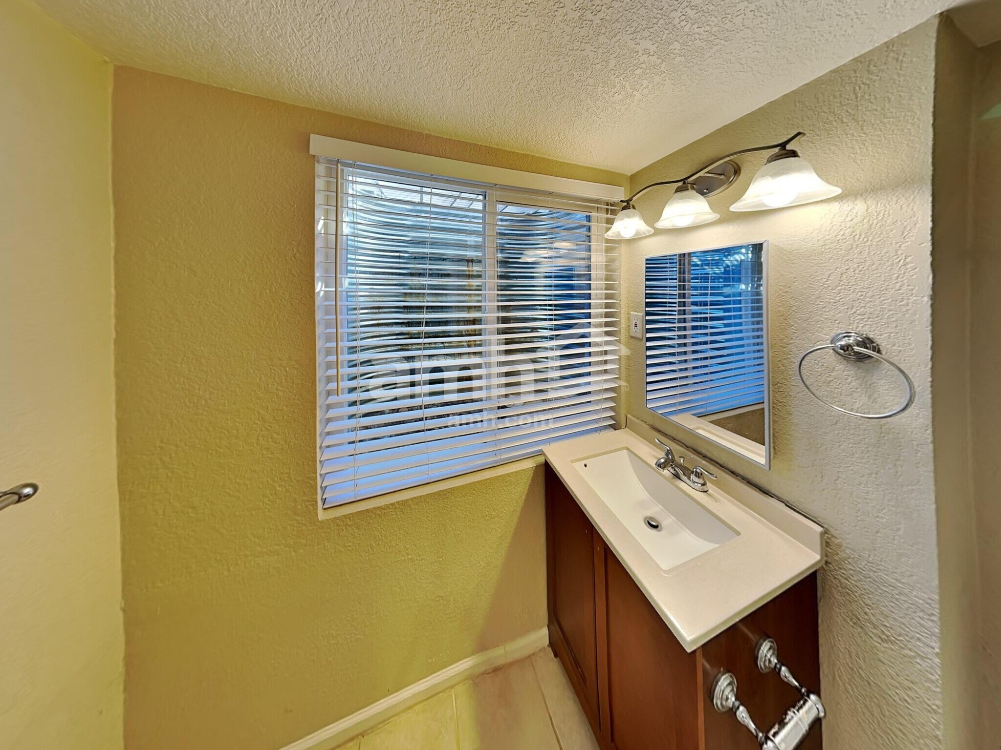 Building Photo - 1463 S Haleyville Cir